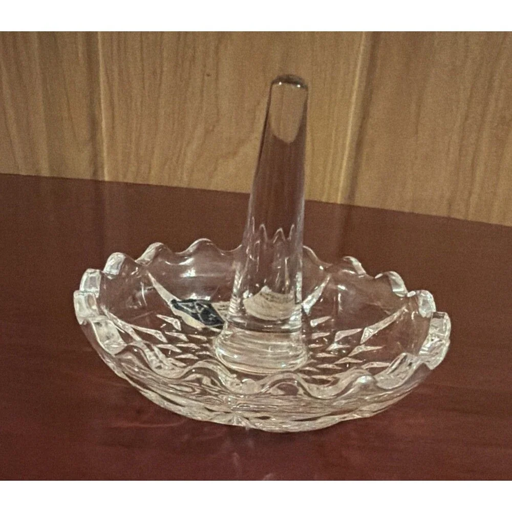 Zajercat Ring Holder 24% Lead Crystal Yugoslavia Vintage Round Base Post.   EUC!